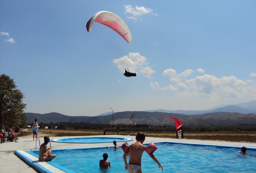 Aitheron Hotel Air Park Zervi Dış mekan fotoğraf
