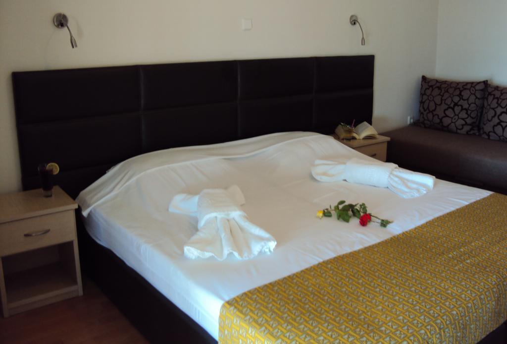 Aitheron Hotel Air Park Zervi Dış mekan fotoğraf